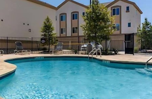 North Buttercup Creek Condominio | Stylish 1BHK, 1 Bath in Cedar Park, Austin, TX