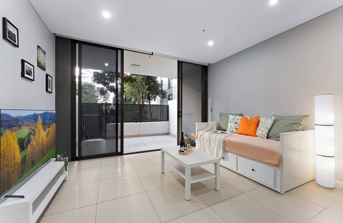 Mascot Apartamento | Stylish 1BR - Airport Access & City Convenience