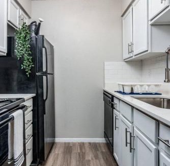 Triangle State Apartamento | Stylish 1BR Corporate Suite - Austin