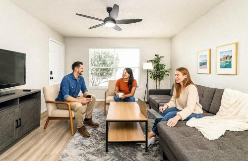 Triangle State Apartamento | Stylish 1BR Corporate Suite - Austin