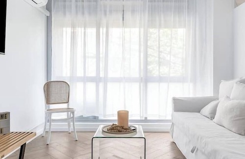 Bondi Junction Casa | Stylish 1BR Haven in Bondi Junction
