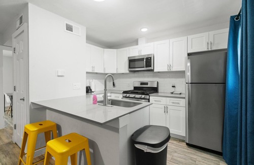 Highland Apartamento | Stylish 1BR Near UT Highland Evonify