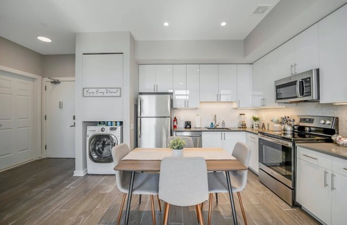Hackensack Apartamento | Stylish 1br Unit. Parking. Easy Ride to NYC