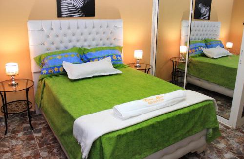 Villas Ana Maria Casa | Stylish 1r-1b Apt Near The Beach And Main Street