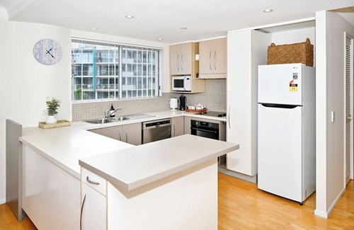 Moreton Bay Region Apartamento | Stylish 2 B/R Kings Beach Apartment (6 guests) ZF4
