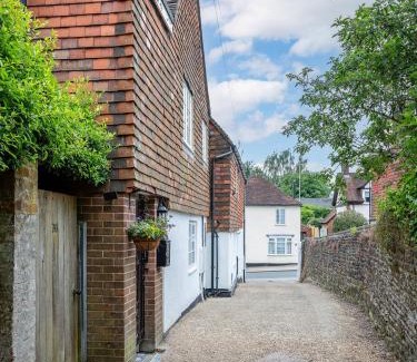 Petersfield Apartamento | Stylish 2-bed 16th-century apartment in Petersfield town centre,