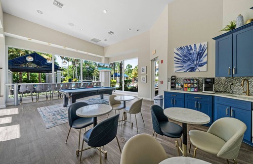 Countryway Apartamento | Stylish 2-Bed/2-Bath Tampa Apartment: Comfort Meets Convenience for Corporate Travelers