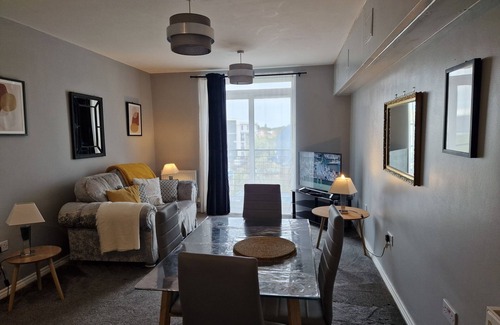 Coventry Apartamento | Stylish 2-Bed Apartment - Sleeps 4, Parking & WiFi