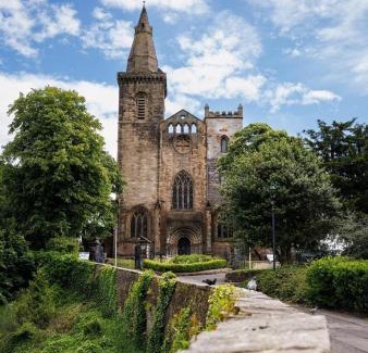 Dunfermline Apartamento | Stylish 2-Bed Apartment in the Heritage Quarter
