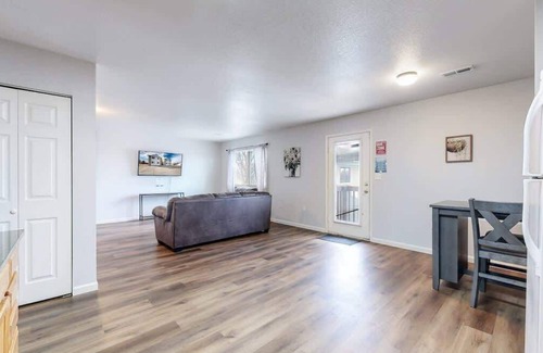 Brighton Apartamento | Stylish 2-Bed Condo w/ King Beds, Small Town Charm & Parking in Brighton