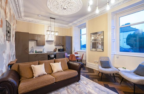 Arniston Apartamento | Stylish 2 Bed Flat-free Parking