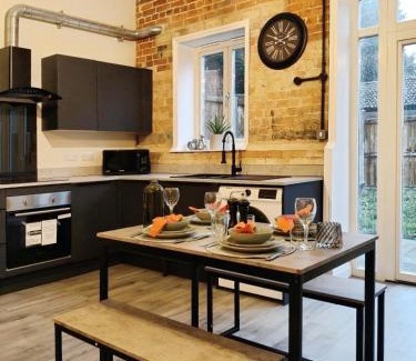 Thetford Casa | Stylish 2-Bed Home Near A11