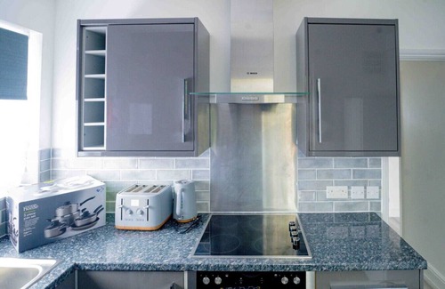 Belvedere Apartamento | Stylish 2-bed retreat near transport links