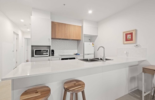 Taylor Apartamento | Stylish 2-Bed Townhouse with Balcony