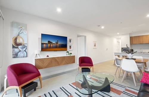 Taylor Apartamento | Stylish 2-Bed Townhouse with Balcony