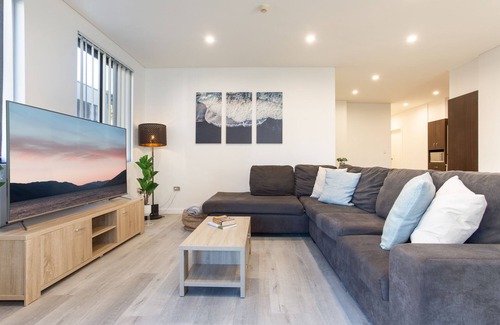 Redfern Apartamento | Stylish 2-Bed Unit with Garden Patio and Balcony