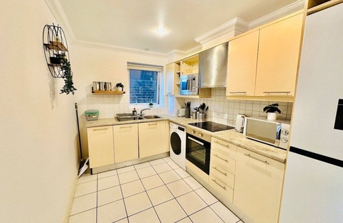 Bromley North Apartamento | Stylish 2 Bedroom Flat in Bow Road