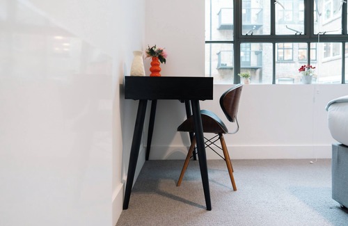 Clerkenwell Apartamento | Stylish 2-Bedroom Apartment with Balcony in Clerkenwell