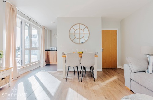 Southampton City Centre Apartamento | Stylish 2 bedroom apartment on Ocean Village marina