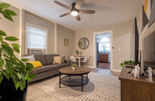 Dover Apartamento | Stylish 2 Bedroom, Pet friendly w/fenced-in yard, Laundry, Private Entrance