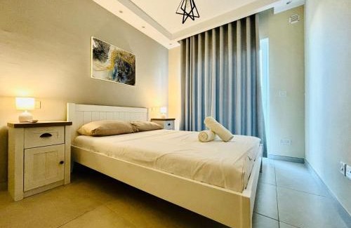 Gzira Apartamento | Stylish 2 Bedrooms apartment in Gzira
