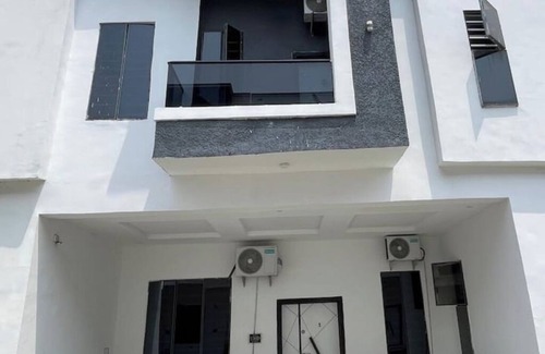 Lagos Casa | Stylish 2 Bedrooms in Orchid Lekki