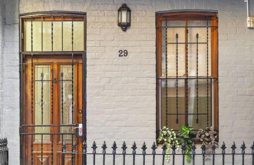 Chippendale Casa | Stylish 2 Story Terrace House in Chippendale