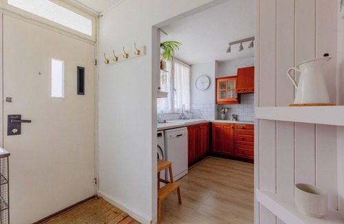 Larkhall Apartamento | Stylish 2BD Home with Private Garden, Nine Elms
