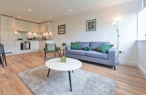 Gravesend Apartamento | Stylish 2BR Apartment at Trinity Point, Gravesend