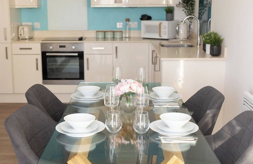 Hatfield Apartamento | Stylish 2BR apartment, Town centre, Free parking