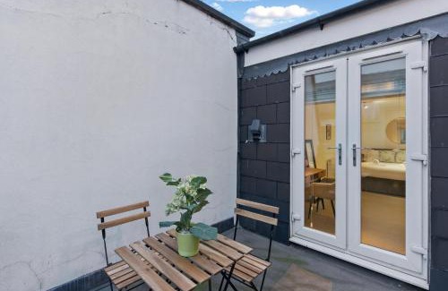 Clerkenwell Apartamento | Stylish 2BR Clerkenwell Apartment Private Outdoor Space