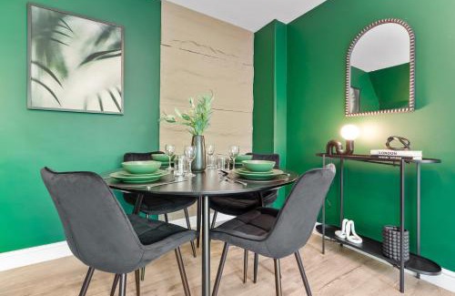 Luton Apartamento | Stylish 2BR Flat near Airport & Stadium, Sleeps 6
