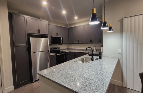 Mission Glen Estates Apartamento | Stylish 2BR Gem in Gated Complex Near Sugar Land