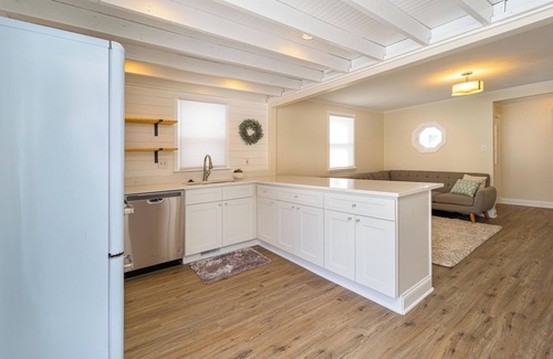 Greenwood Casa | Stylish 2BR n Old Town Greenwood