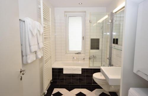 Seefeld Apartamento | Stylish 2BR near lake - Flower 3