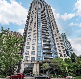 Downtown Mississauga Apartamento | Stylish 2BR Suite by Square One
