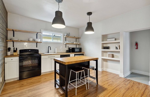 Dallas Casa | Stylish 2BR Unit Near Deep Ellum + Fair Park