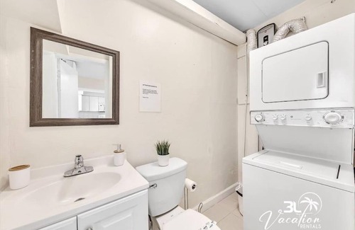 Coral Ridge Isles Apartamento | Stylish 2BR unit Ft Lauderdale Pool close to Beach