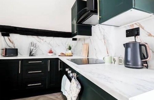 Ryton Apartamento | Stylish 3 Bed Flat + Parking