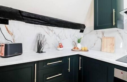 Ryton Apartamento | Stylish 3 Bed Flat + Parking