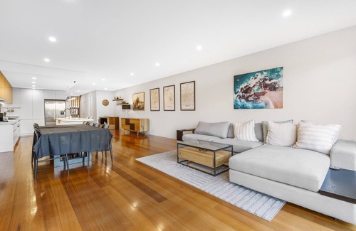 Thornbury Casa | Stylish 3-Bed Thornbury Stay with Outdoor Lounge