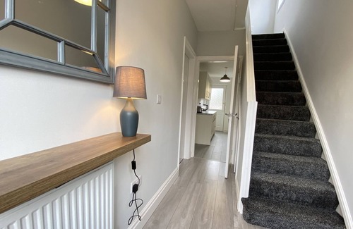 Doncaster Casa | Stylish, 3-bedroom home, with parking on premises