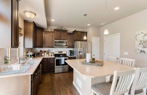 Fountain Casa | Stylish 3 Bedroom Home with Rooftop Deck