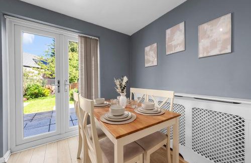 Manchester Casa | Stylish 3 Bedroom House Free Parking