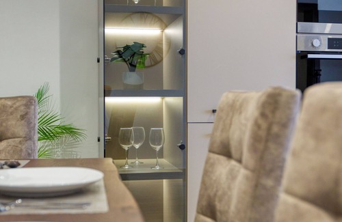 St. Andrew's Apartamento | ✨ Stylish 3-bedroom in Swieqi 🇲🇹 – just minutes from beaches, restaurants & nightlife 🌊🍴🎶. Your perfect Malta getaway awaits! 🌴☀️