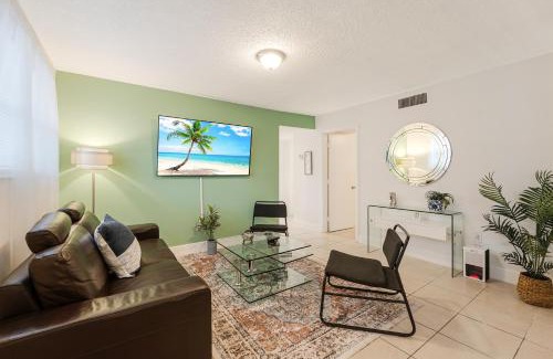 East Little Havana Apartamento | Stylish 3 Bedroom Miami Retreat Close Brickell