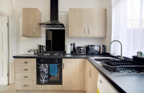 Darlington Casa | Stylish 3-Bedroom Oasis in Darlington, Sleeps 5