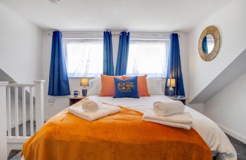 Darlington Casa | Stylish 3-Bedroom Oasis in Darlington, Sleeps 5