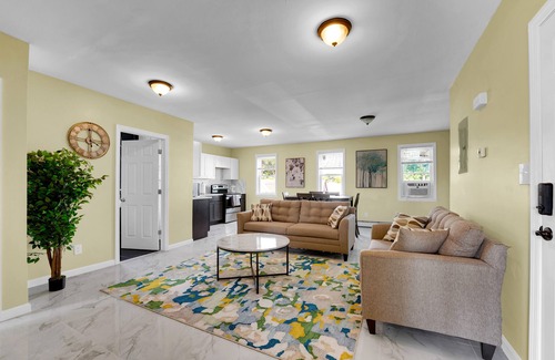 South Side Apartamento | Stylish 3-bedroom 3rd fl Apt in Mount Vernon, NY