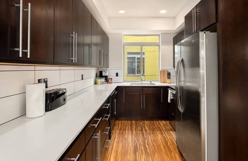 Minor Casa | Stylish 3 BR Capitol Hill Home With 96 Walk Score!